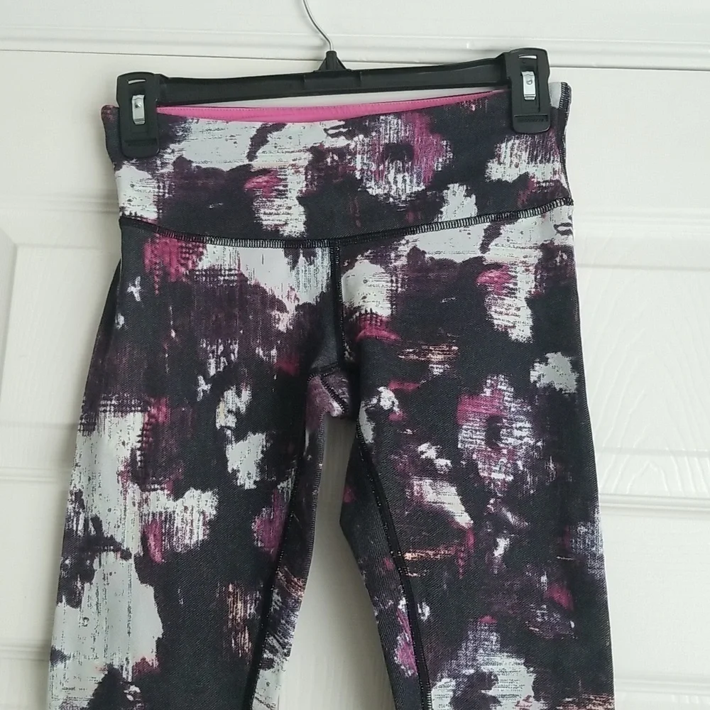 Lululemon Women's Crop Leggings